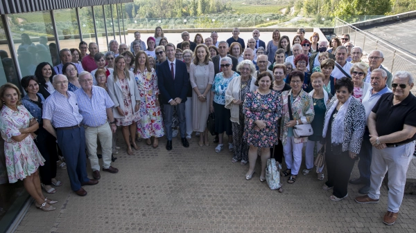 Imagen del artículo Capellán reafirma el compromiso del Gobierno de La Rioja con las personas mayores, absolutamente esenciales en la vida de sus familias y en la sociedad actual