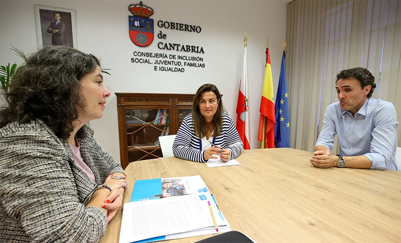 Imagen del artículo El Gobierno y el Comité de Unicef en Cantabria establecen líneas de colaboración en esta legislatura