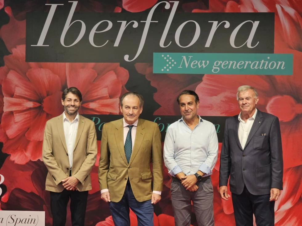 Imagen del artículo Aguirre destaca el dinamismo y el potencial exportador del sector de flores y plantas valenciano