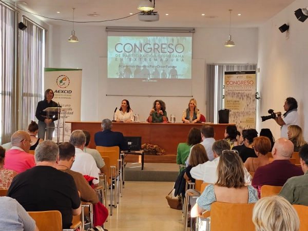 Imagen del artículo La directora de la AEXCID destaca la apuesta del gobierno de Extremadura por una cooperación más participativa e inclusiva