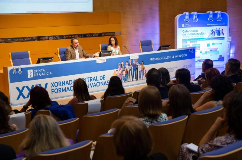 Image 1 of article Comesaña resalta que Galicia es un referente al contar con el calendario de inmunización para toda la vida más completo de España