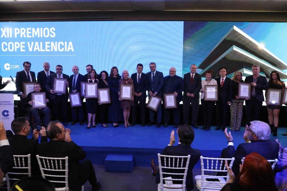 Imagen del artículo Carlos Mazón clausura la XII edición de los Premios COPE Valencia