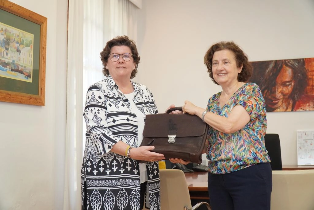 Imagen del artículo Imagen del traspaso de cartera a la nueva consellera de Familias y Asuntos Sociales, Catalina Cirer