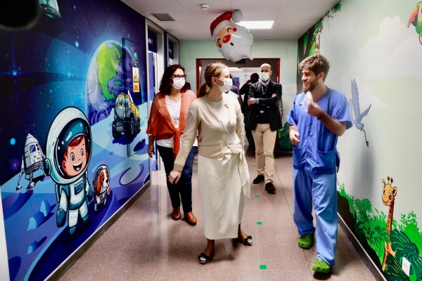 Imagen del artículo La presidenta Margalida Prohens visita el nuevo Servicio de Urgencias Pediátricas del Hospital Comarcal de Inca