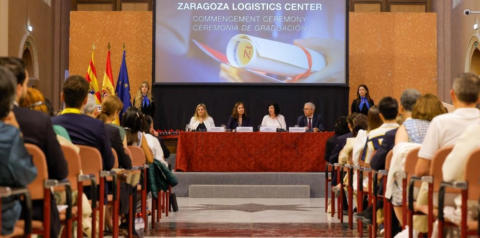 Imagen del artículo 52 alumnos de 17 países de los másteres de Zaragoza Logistics Center se gradúan en el 20 aniversario de la institución