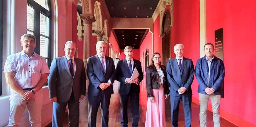 Imagen del artículo El Gobierno de Aragón y la Universidad de Zaragoza renuevan el convenio de la Cátedra de Transformación Industrial