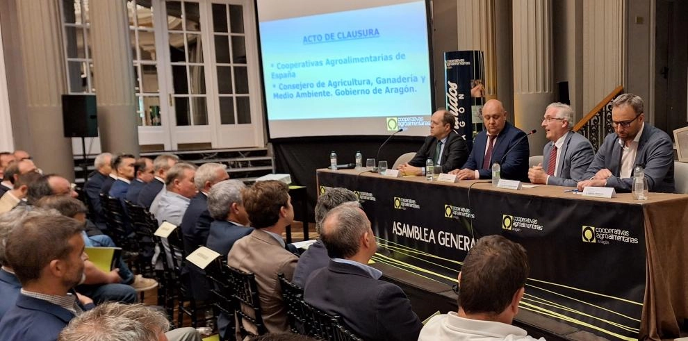 Imagen del artículo Olona: Las cooperativas son una herramienta absolutamente fundamental para la defensa del modelo de agricultura familiar