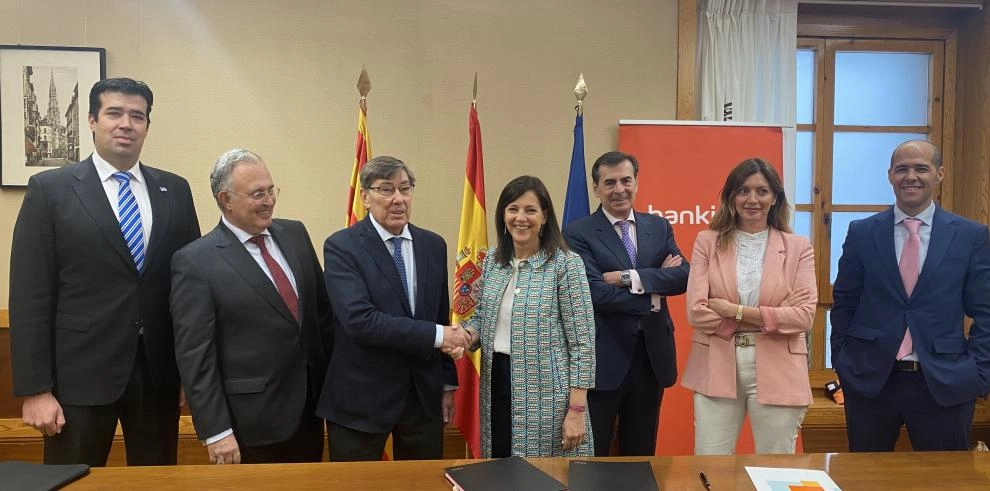 Imagen del artículo El Gobierno de Aragón y Bankinter firman un acuerdo para impulsar proyectos empresariales  