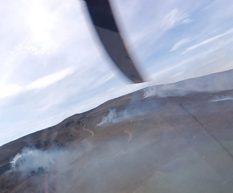 Imagen del artículo El Gobierno moviliza el helicóptero 'Maya Dama' para ayudar a extinguir un incendio forestal en Villafufre