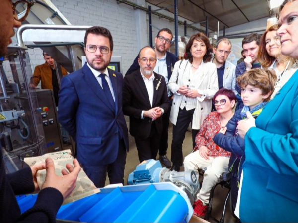 Imagen del artículo El president Aragonès visita l'Associació Diversitat Funcional d'Osona