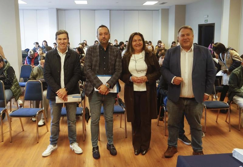 Imagen del artículo La Xunta presenta el Programa Integrado de Empleo para 100 personas desempleadas de Vigo, Cangas y O Porriño