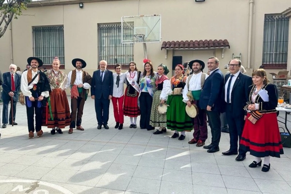 Imagen del artículo Gobierno y Federación de Danzas llevan el folclore regional al centenario de la Casa de Cantabria en Buenos Aires