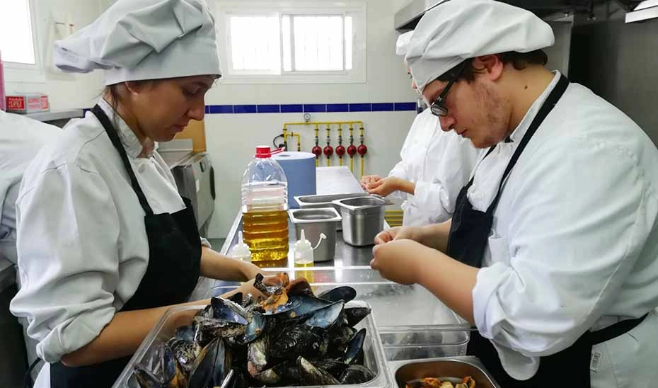 Imagen del artículo El paro cae hasta los 590.855 desempleados en Andalucía al registrar la mayor bajada de España