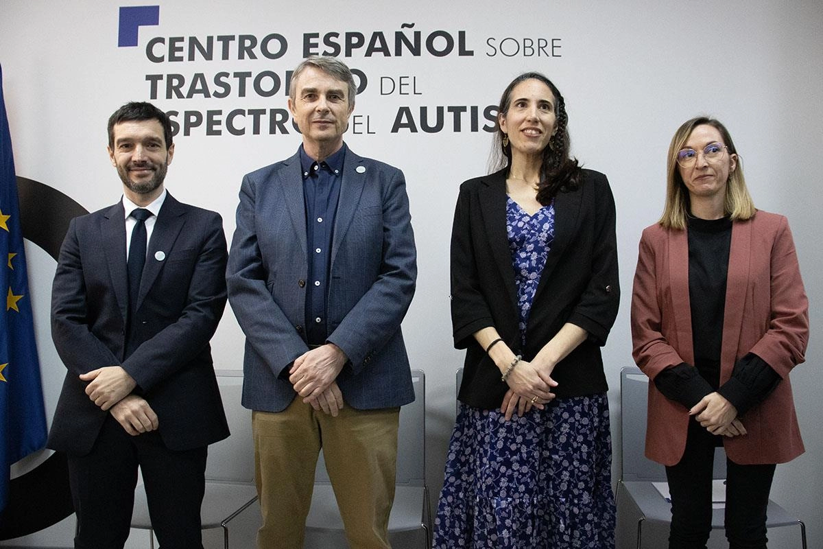 Imagen del artículo Bustinduy presenta el primer Plan de Acción para el Trastorno del Espectro del Autismo en España