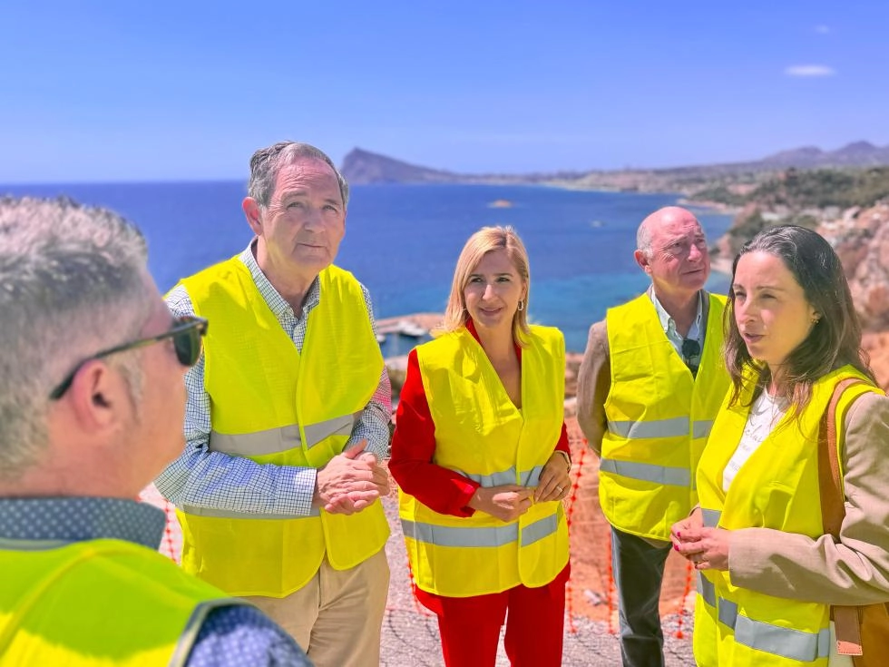 Image 2 of article Pradas destaca que los tres millones de euros de las obras en la zona del Mascarat son fundamentales para mejorar el servicio de la Línea 9 de TRAM d'Alacant
