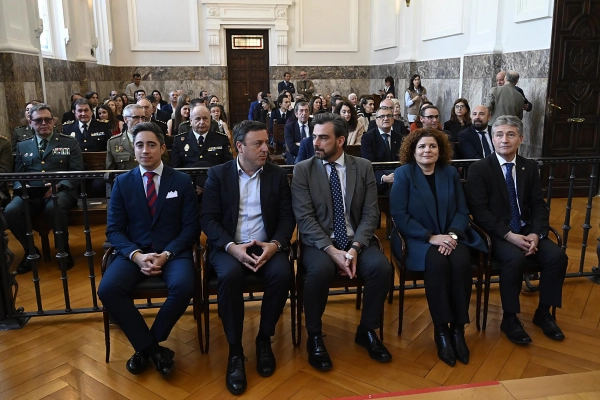 Image 1 of article Diego Calvo asiste á toma de posesión do novo fiscal xefe da Fiscalía Provincial da Coruña