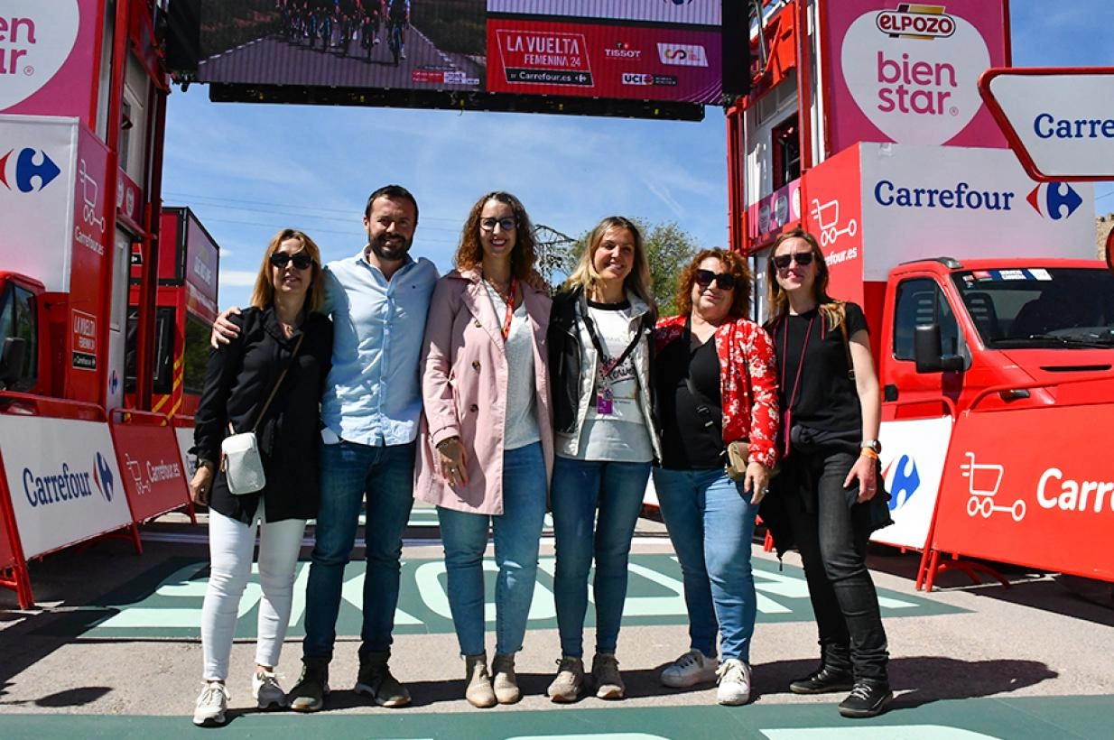 Imagen del artículo El Gobierno de Castilla-La Mancha destaca la aportación de La Vuelta Ciclista a España al deporte femenino de la región