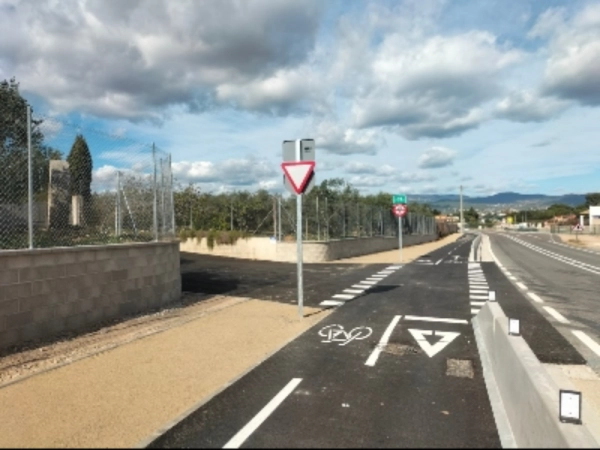 Imagen del artículo Territori adjudica les obres de la tercera fase de la via per a ciclistes i vianants entre Reus i Cambrils paral·lela a la TV-3141