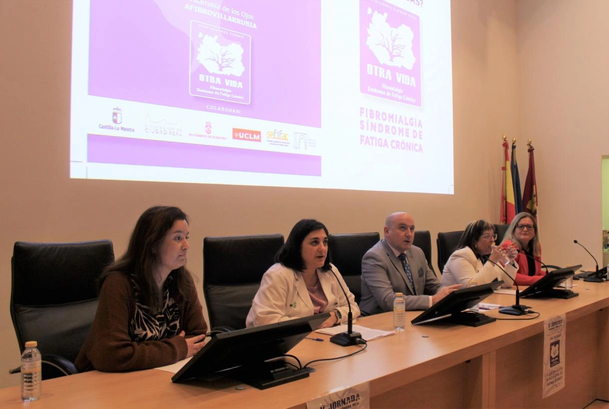 Imagen del artículo El Gobierno de Castilla-La Mancha, presente en la quinta jornada de las asociaciones provinciales de fibromialgia y síndrome de fatiga crónica