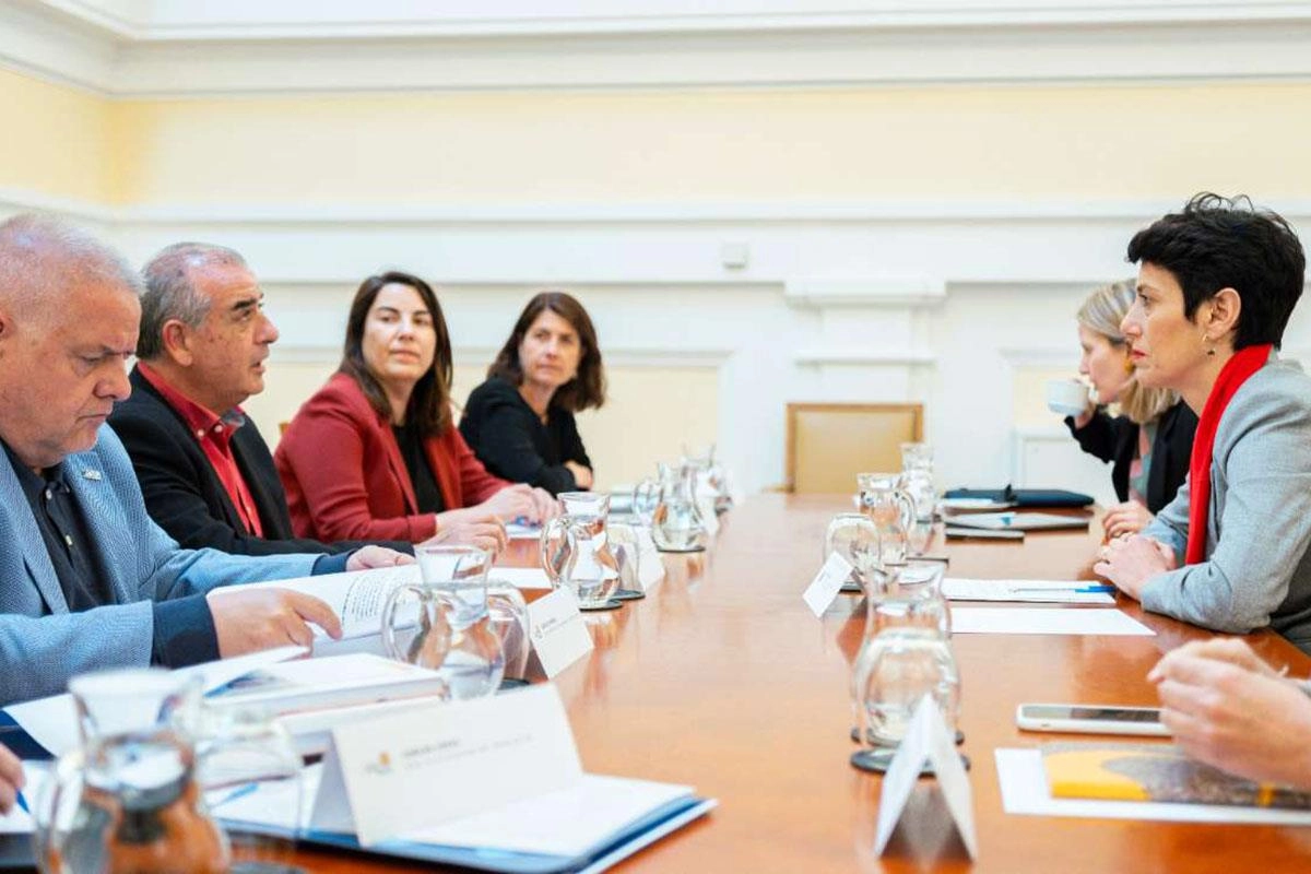 Imagen del artículo Elma Saiz se reúne con representantes de la Plataforma Tercer Sector