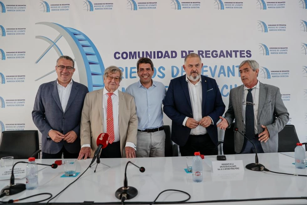 Imagen del artículo Carlos Mazón apela a la unidad de acción de regantes y Generalitat para reivindicar el agua que necesita y merece la Comunitat Valenciana