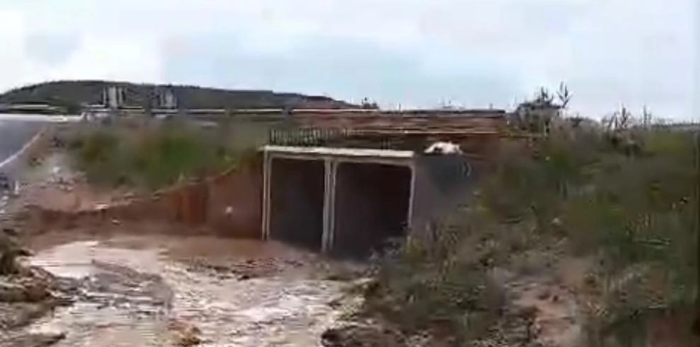 Imagen del artículo Cortada la carretera A-224 por inundación a su paso por el término municipal de Híjar