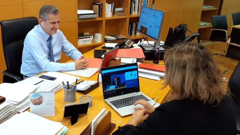 Imagen del artículo El consejero de Hacienda asegura que es urgente aprobar el plan de recuperación de la Unión Europea para aportar liquidez a la economía
