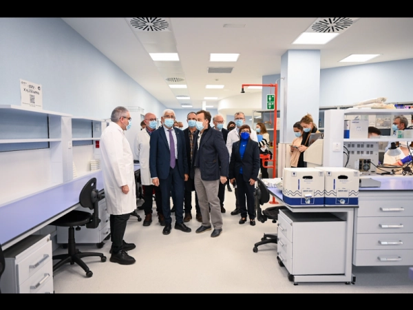 Imagen del artículo El conseller Balcells inaugura la nova àrea de laboratoris de l'Institut d'Investigació Sanitària Pere Virgili de Reus