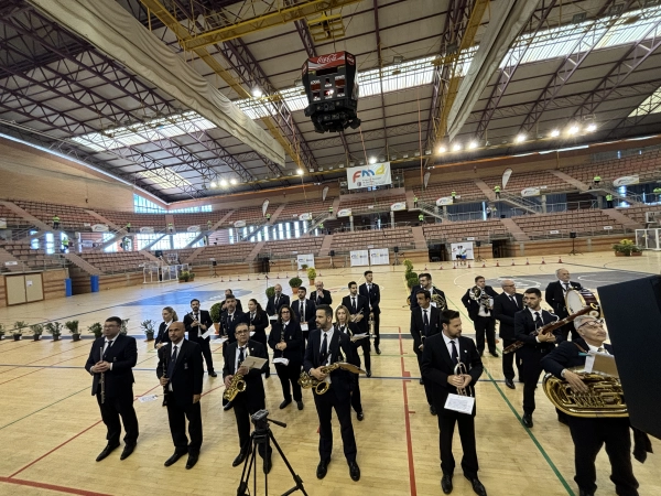 Imagen del artículo La directora general del IJEX acompaña a los más de 2.000 menores participantes en la clausura de las Escuelas deportivas municipales de Badajoz