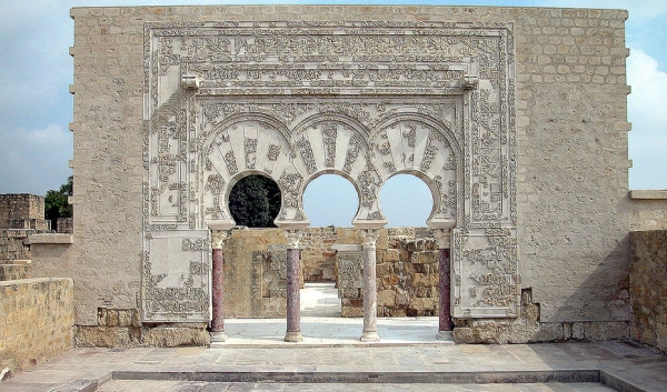 Imagen del artículo Un muestrario de 'abrigos' para los yacimientos arqueológicos en Medina Azahara