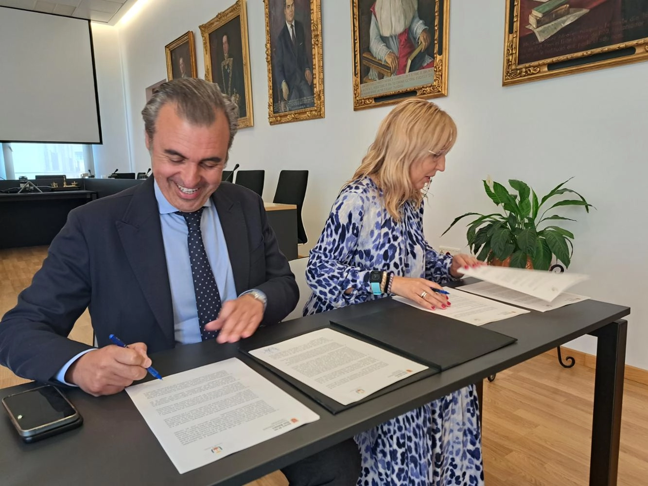 Imagen del artículo Educació y el Ayuntamiento de Felanitx firman el primer convenio para la financiación y ejecución de las obras de mejora en los centros educativos