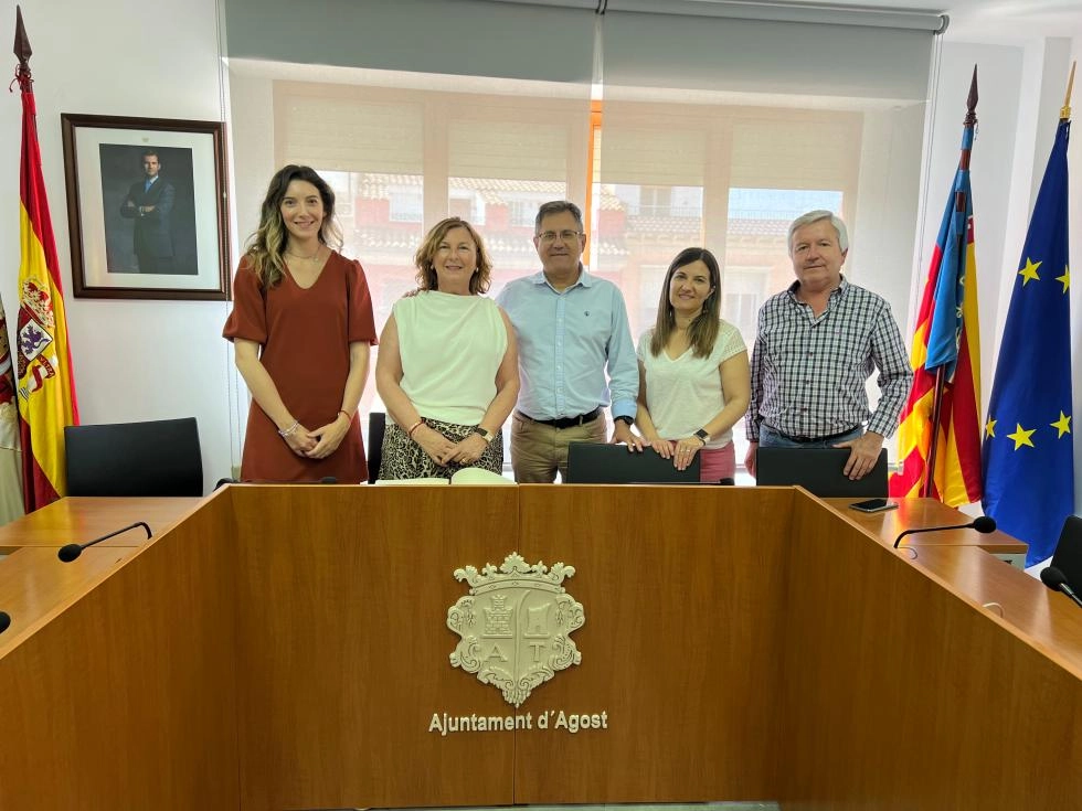 Imagen del artículo La delegada del Consell en Alicante se reúne con el alcalde de Agost