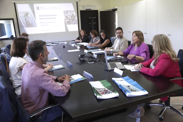 Imagen del artículo A Xunta lanza unha campaña de sensibilización para mellorar a identificación das enfermidades profesionais das mariscadoras e das redeiras