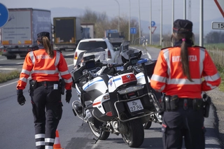 Imagen del artículo La Euskal Polizia refuerza el control de motocicletas los fines de semana