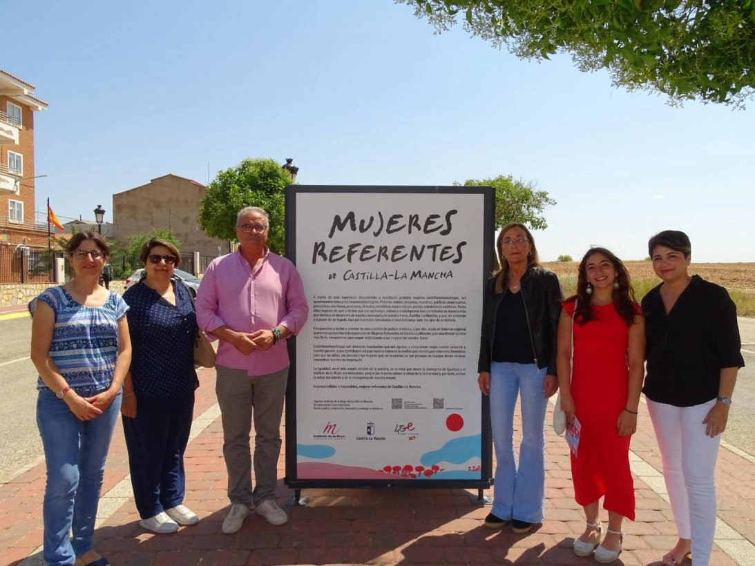 Imagen del artículo El Gobierno de Castilla-La Mancha lleva la exposición itinerante 'Mujeres Referentes' al municipio de Munera