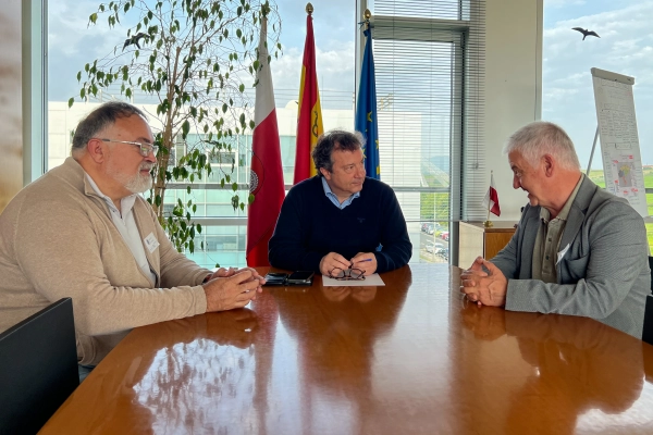 Imagen del artículo Palencia analiza con el alcalde de Villaescusa varias actuaciones para mejorar la red de infraestructuras agrarias del municipio