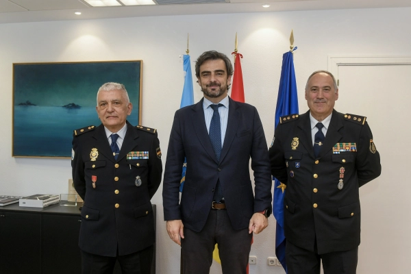Imagen del artículo Diego Calvo reúnese co xefe provincial da Policía Autonómica en Lugo con motivo da súa xubilación