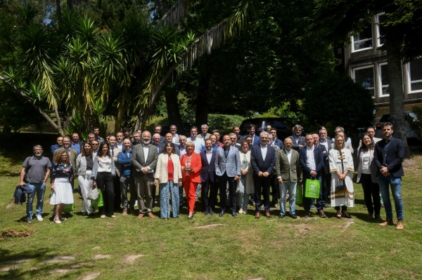 Imagen del artículo Lorenzana manifesta o apoio da Xunta a toda o cadea de valor asociada á construción en madeira para seguir fortalecendo o sector forestal en Galicia