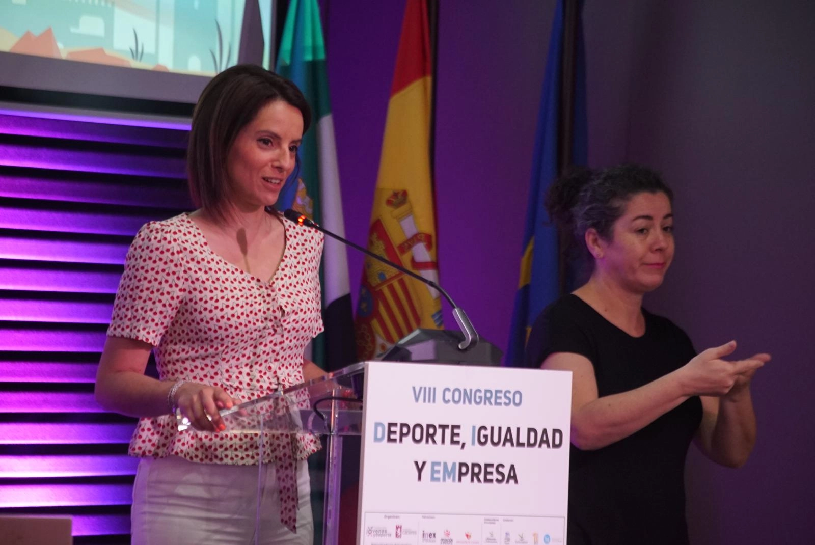 Imagen del artículo Nuria Flores asiste en Cáceres al VIII Congreso 'Deporte, Igualdad y Empresa'