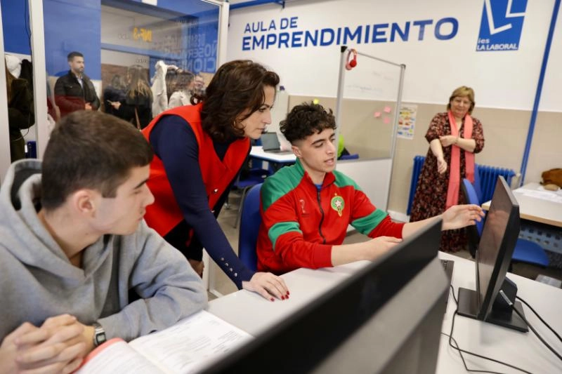 Imagen del artículo Andreu asegura que la Formación Profesional es una opción perfecta para el alumnado gracias a la variedad de la oferta que existe en La Rioja