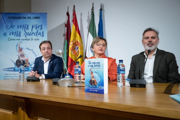 Imagen del artículo Fernández Vara afirma que Noelia García es un gran ejemplo para la sociedad