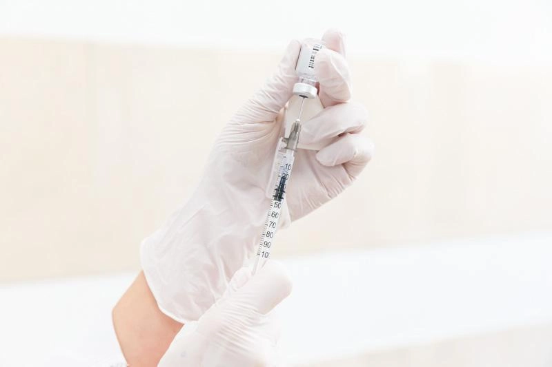 Imagen del artículo Sanidad amplía cinco años más, hasta los 70, la campaña de vacunación frente al herpes zóster