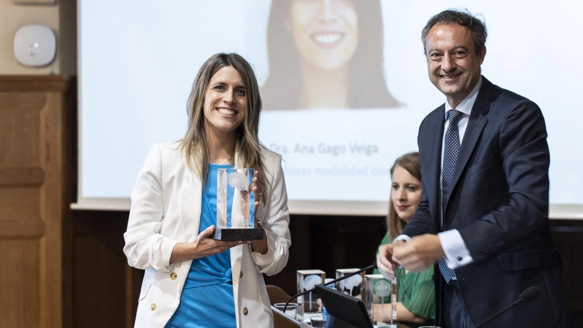 Imagen del artículo Una neuróloga del Hospital de La Princesa, Ana Gago, recibe el Premio 'SEN Cefaleas' por su labor científica