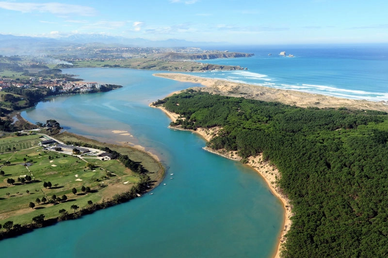 Imagen del artículo Gobierno y Red Cántabra de Desarrollo Rural renuevan su colaboración para seguir impulsando las actividades de Naturea Cantabria