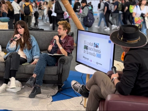 Imagen del artículo L'Agència de Residus de Catalunya porta al Saló de l'Ensenyament 2023 la seva Pop Up Re-Store, el primer espai destinat íntegrament a la moda circular