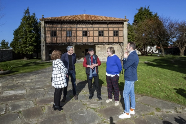 Imagen del artículo Zuloaga presenta el Año Cultural Roberto Orallo 2023 para reconocer la trayectoria de uno de los iconos de la cultura de Cantabria
