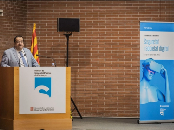 Imagen del artículo El conseller Elena inaugura la 12a Escola d'Estiu de l'Institut de Seguretat Pública de Catalunya