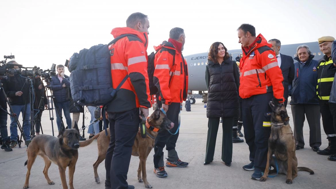 Imagen del artículo Díaz Ayuso agradece a los efectivos del ERICAM la labor humanitaria llevada a cabo en el terremoto de Turquía