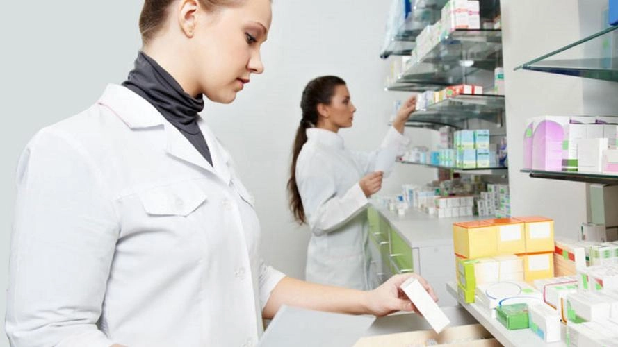Imagen del artículo La Comunidad de Madrid inicia un proyecto para que pacientes con medicación de dispensación hospitalaria puedan recogerla en sus farmacias más próximas