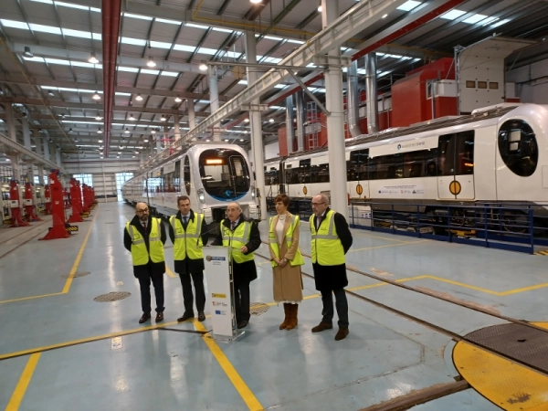 Imagen del artículo Transportes refuerza el servicio del Topo con cuatro nuevos trenes de mayor capacidad que serán utilizados desde verano